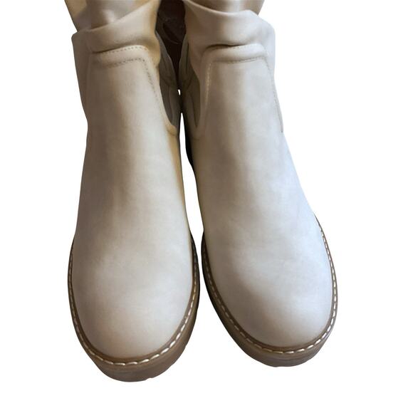 Bullboxer B-52 Beige Luge Sole Ankle Booties Women's 9M Chunky Heel Side Zip - Picture 8 of 11